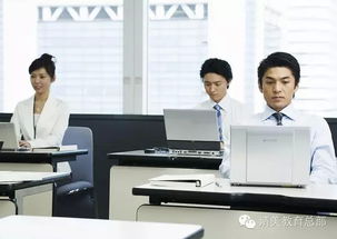 2015年就業(yè)藍(lán)皮書(shū)發(fā)布 軟件外包服務(wù)等7大專業(yè)需求增長(zhǎng)顯著